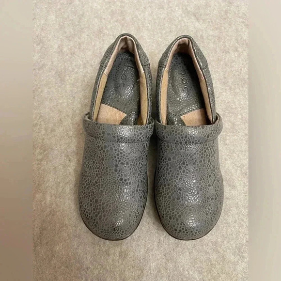 BOC Born Concept Gray Pebble Slip On Clogs Women’s size 7.5 - Picture 2 of 13